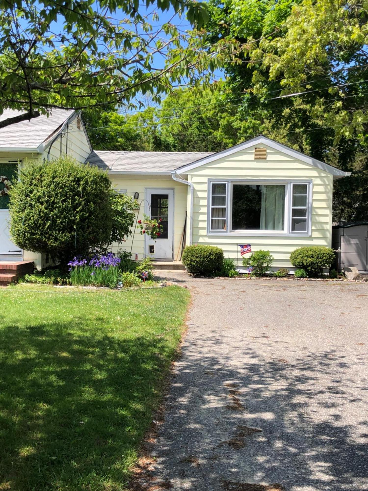 Hampton Getaway Bed & Breakfast Westhampton Beach Екстериор снимка
